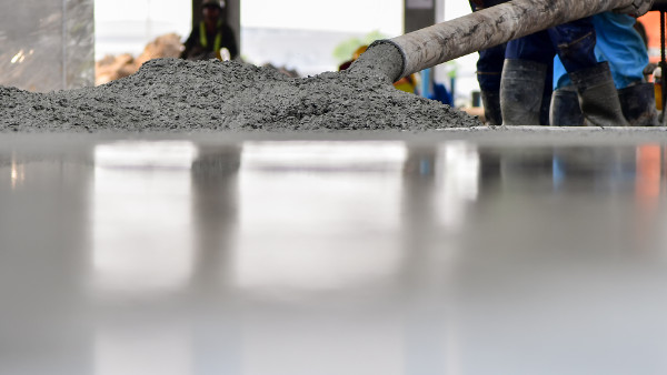 Lafarge tackles carbon from the ground up with new cement blend image